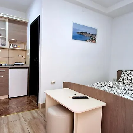 Tomic Appartamento Ohrid